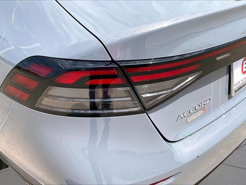 Used 2024 Honda Accord Touring image 27