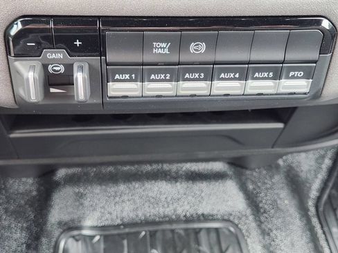 New 2026 RAM 5500 Tradesman AWD/4WD image 18