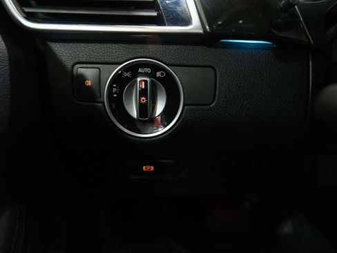 Used 2018 Mercedes-Benz GLS 550 4MATIC w/ Driver Assistance Package image 40