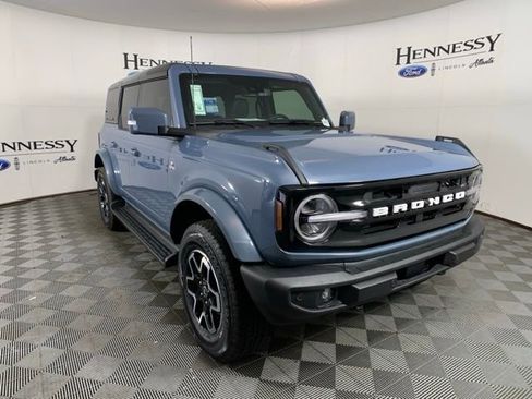 Used 2025 Ford Bronco Outer Banks image 11