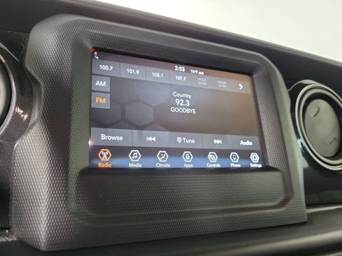 Used 2022 Jeep Wrangler Unlimited Sport AWD/4WD image 18