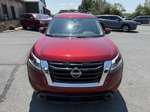 Used 2022 Nissan Pathfinder SV AWD/4WD image 10