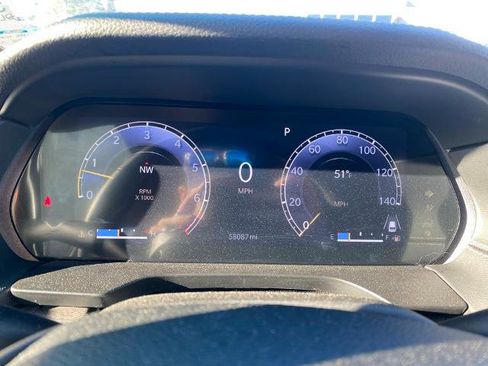 Used 2023 Jeep Grand Cherokee L Limited w/ Luxury Tech Group II image 17