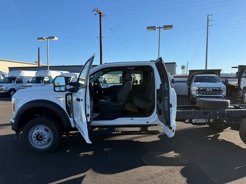 New 2026 Ford F550 4x4 Supercab Super Duty image 13