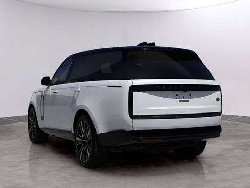 Used 2023 Land Rover Range Rover SE AWD/4WD image 5