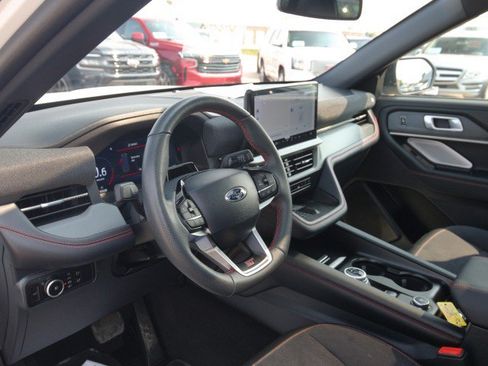 Used 2025 Ford Explorer ST AWD/4WD image 16