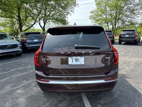 Used 2026 Volvo XC90 B5 Core w/ Protection Package Premier AWD/4WD image 6