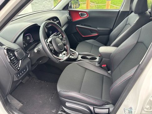Used 2025 Kia Soul GT-Line FWD image 7
