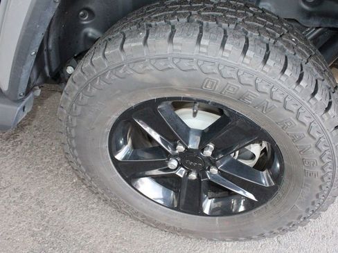 Used 2022 Jeep Wrangler Unlimited Sahara AWD/4WD image 59