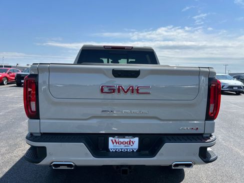 New 2026 GMC Sierra 1500 AT4 w/ AT4 Premium Package AWD/4WD image 8