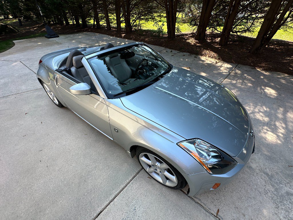 Used 2005 Nissan 350Z Touring RWD image 30