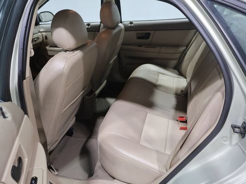 Used 2006 Ford Taurus SEL FWD image 18