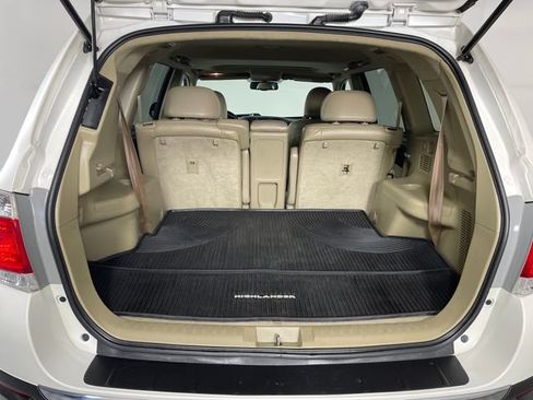 Used 2013 Toyota Highlander Limited AWD/4WD image 19