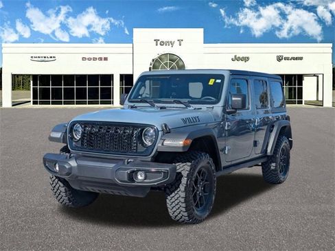 Used 2024 Jeep Wrangler Willys image 3