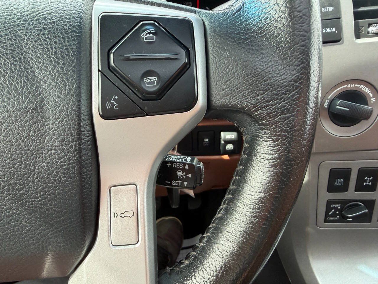 Used 2016 Toyota Sequoia Platinum AWD/4WD image 26