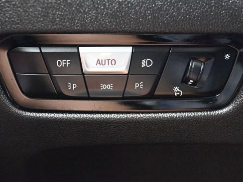 Used 2023 BMW 330i Sedan w/ Premium Package RWD image 22
