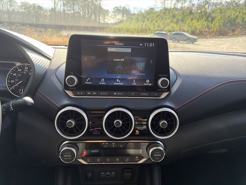 Used 2024 Nissan Sentra SR w/ SR Premium Package image 25