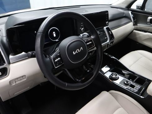 Used 2023 Kia Sorento SX Prestige AWD/4WD image 27