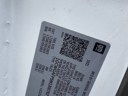 Used 2021 Chevrolet Express 2500 w/ Driver Convenience Package image 21