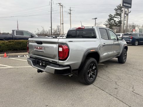 Used 2025 GMC Canyon Elevation w/ Convenience Package image 6