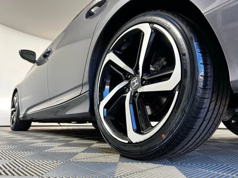 Used 2020 Honda Accord Sport image 27