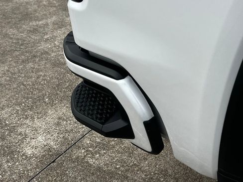 Used 2023 GMC Sierra 1500 Denali w/ Technology Package image 19