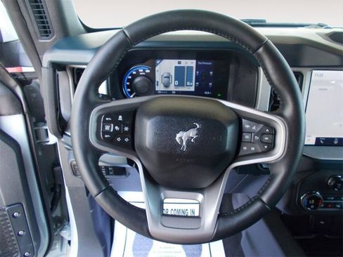 New 2024 Ford Bronco Outer Banks AWD/4WD image 15