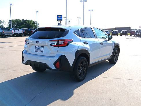Used 2024 Subaru Crosstrek 2.0i AWD/4WD image 8