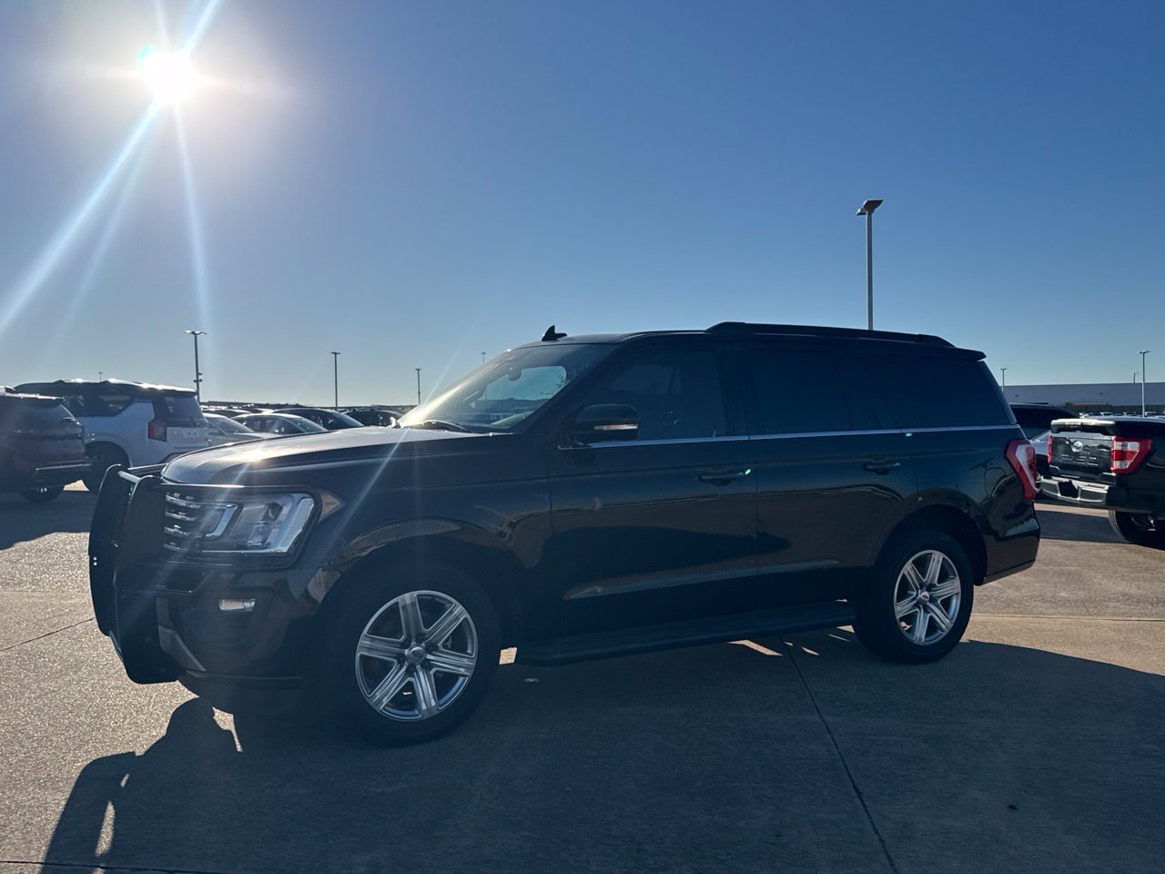 Used 2019 Ford Expedition XLT w/ Equipment Group 202A RWD image 15