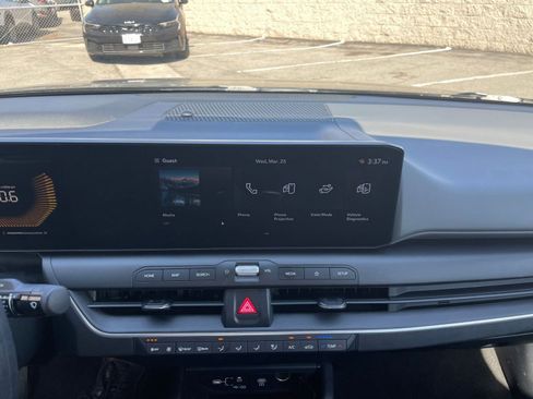 Used 2025 Kia K4 LXS image 17