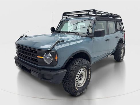 Used 2022 Ford Bronco 4-Door AWD/4WD image 3