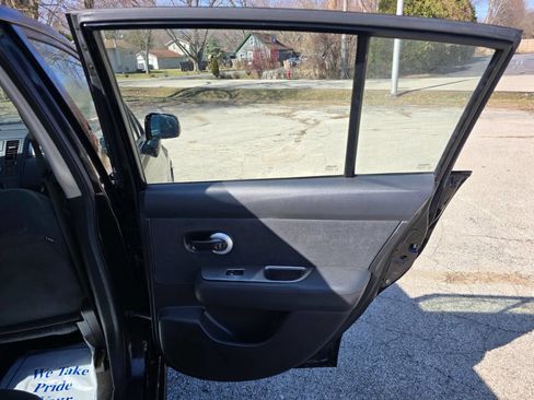 Used 2012 Nissan Versa 1.8 S w/ Special Edition Pkg image 17