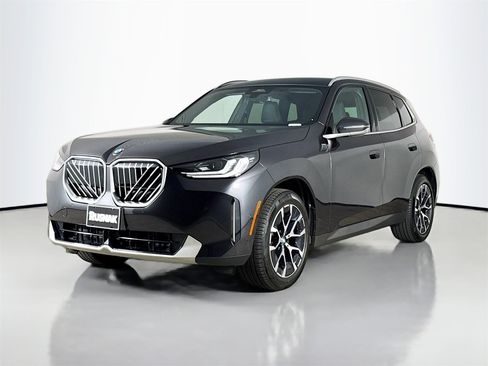 Used 2025 BMW X3 xDrive30i w/ Convenience Package image 3