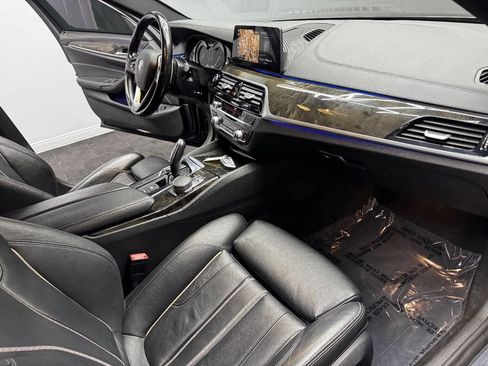 Used 2018 BMW 530i RWD image 56