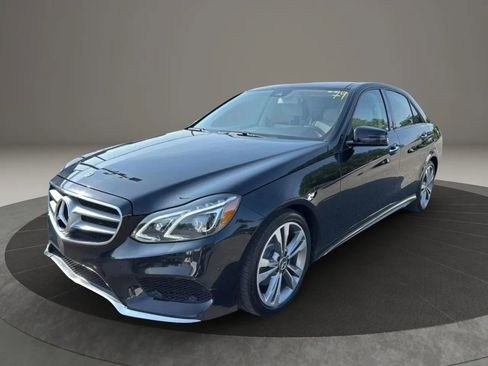 Used 2016 Mercedes-Benz E 350 4MATIC Sedan image 1