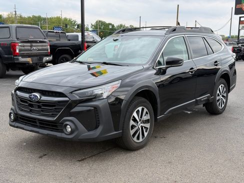 Used 2024 Subaru Outback Premium AWD/4WD image 4
