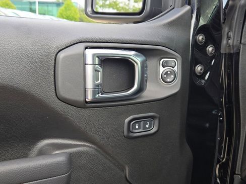 New 2025 Jeep Wrangler Sport S image 23