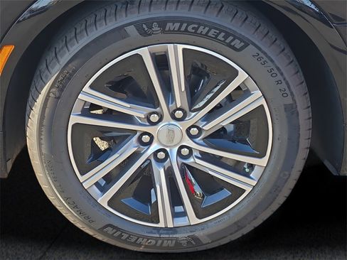 New 2025 Cadillac Lyriq Luxury image 9