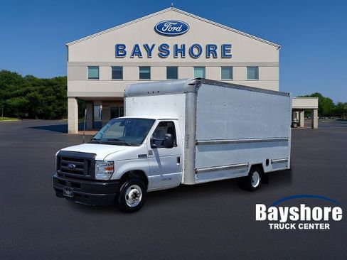 Certified 2022 Ford E-350 and Econoline 350 Super Duty RWD image 1