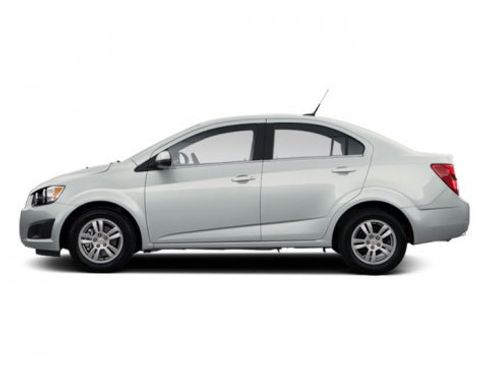Used 2012 Chevrolet Sonic LS image 3