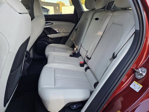New 2025 Audi Q5 Premium Plus image 10