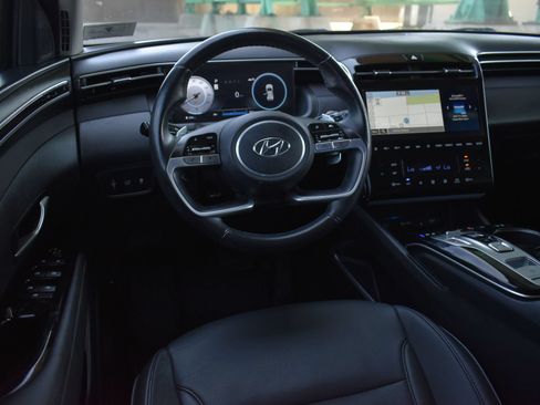 Used 2024 Hyundai Tucson Limited AWD/4WD image 19