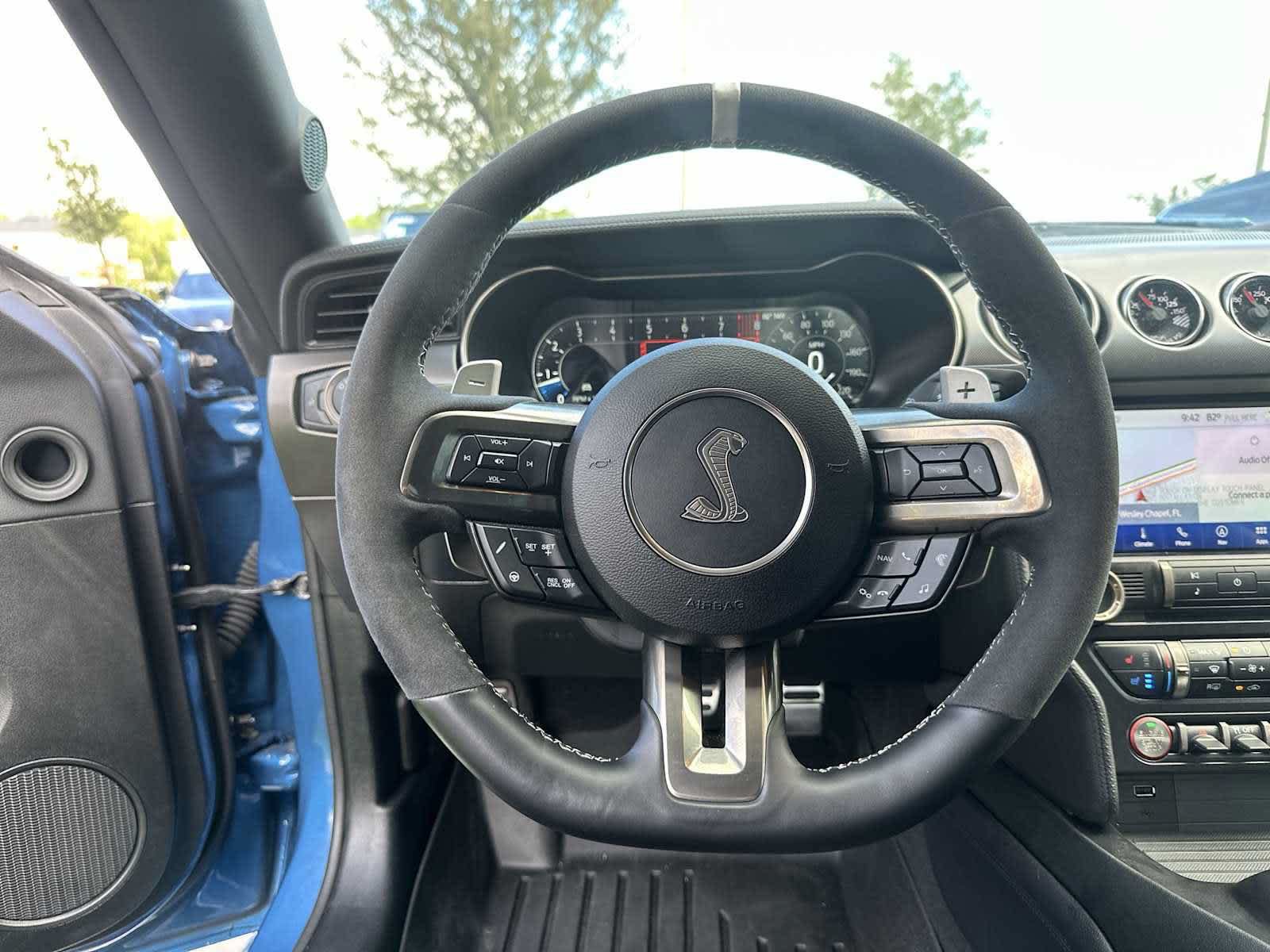 Used 2021 Ford Mustang Shelby GT500 w/ Technology Package RWD image 20