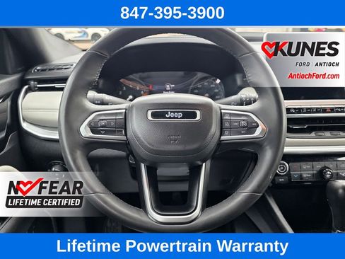 Used 2025 Jeep Compass Limited AWD/4WD image 33