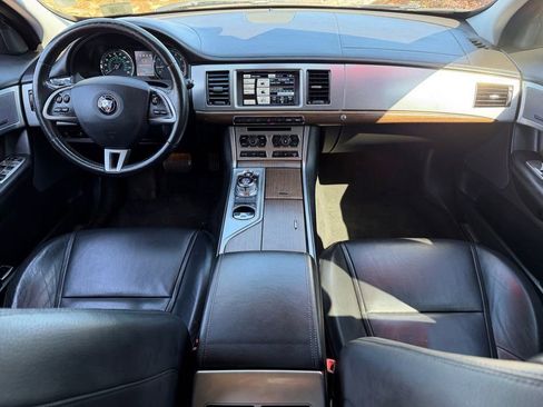 Used 2014 Jaguar XF 3.0 image 12