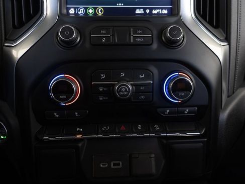 Used 2022 Chevrolet Silverado 1500 LT Trail Boss w/ Safety Package AWD/4WD image 32