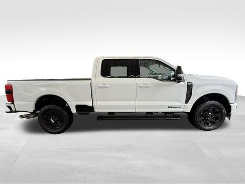 Used 2026 Ford F350 Lariat w/ Black Appearance Package image 4