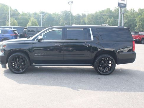 Used 2020 Chevrolet Suburban Premier w/ Premier Plus Edition AWD/4WD image 5