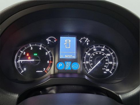 Used 2018 Lexus GX 460 image 17