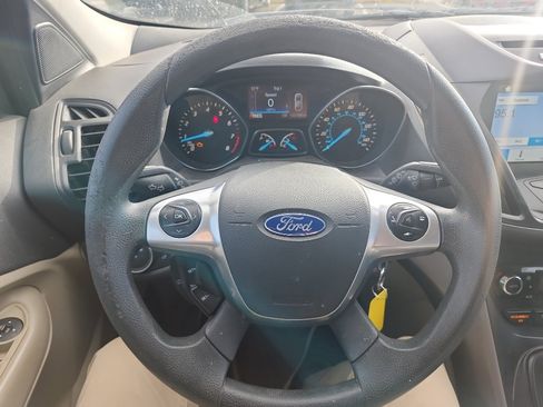 Used 2016 Ford Escape SE w/ Equipment Group 201A image 22